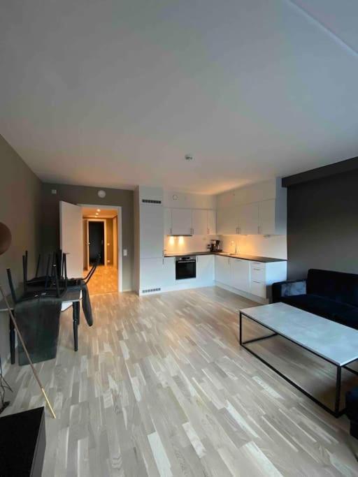 New Central Apartment In Tromso Bagian luar foto